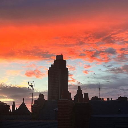 Chez Morphee, Sejour Chez L'Habitant Au Coeur De Nantes Exterior foto